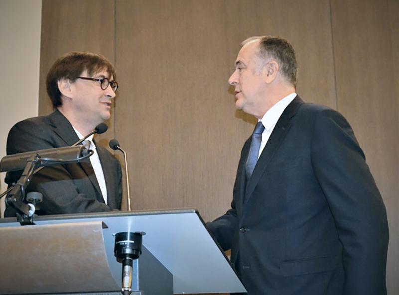Sébastien Windsor (à gauche) le 29 janvier avec le ministre de l’Agriculture, Didier Guillaume.