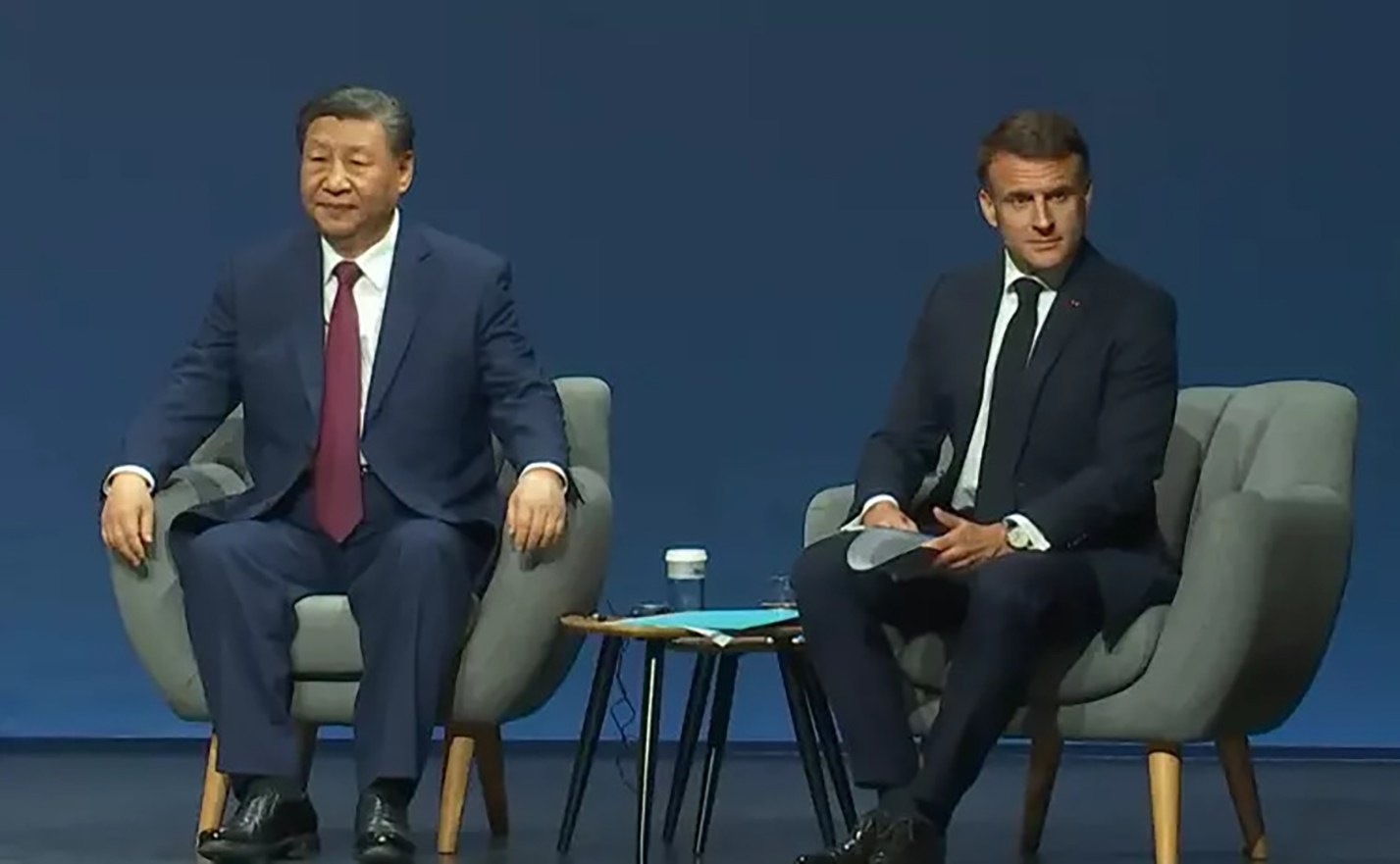Xi Jinping et Emmanuel Macron, pendant la visite du chef d'État chinois en France.