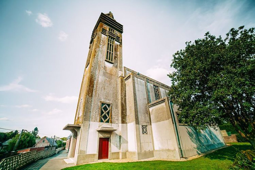 En s’inscrivant entre tradition et modernité, cette église est un symbole  de la reconstruction qui reflète les grandes évolutions architecturales des années 1920 en France. 