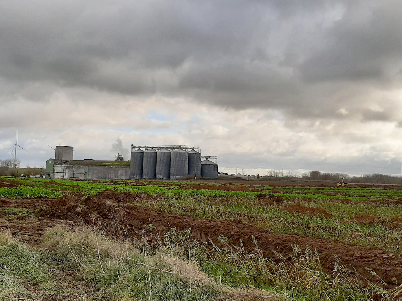 L’usine de fabrication d’engrais azoté bas carbone imaginée par FertigHy pourrait trouver sa place sur la future plateforme agri-logistique de Languevoisin-Quiquery.