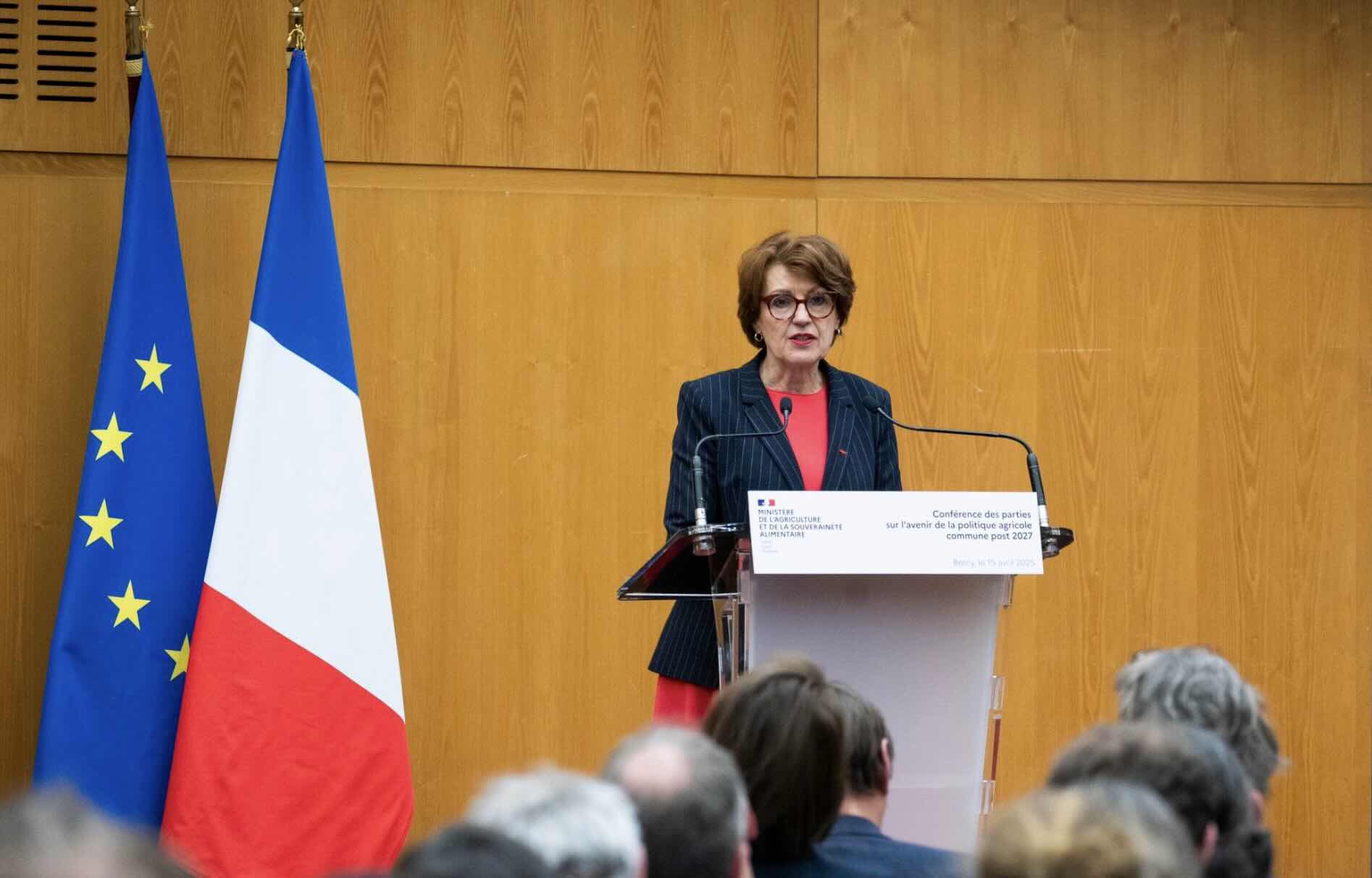 Annie Genevard Les Républicains ministre et gouvernement