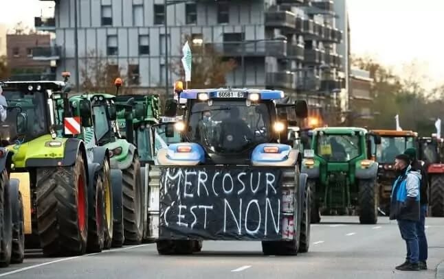 FNSEA s'oppose au traité de libre-échange entre l'UE et les pays du Mercosur après la déclaration d'Emmanuel Macron au Brésil