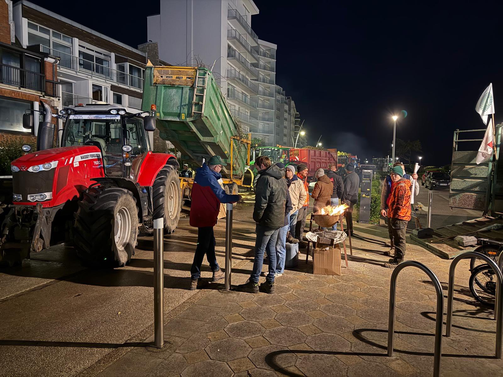manifestation des agriculteurs au Touquet devant chez Macron