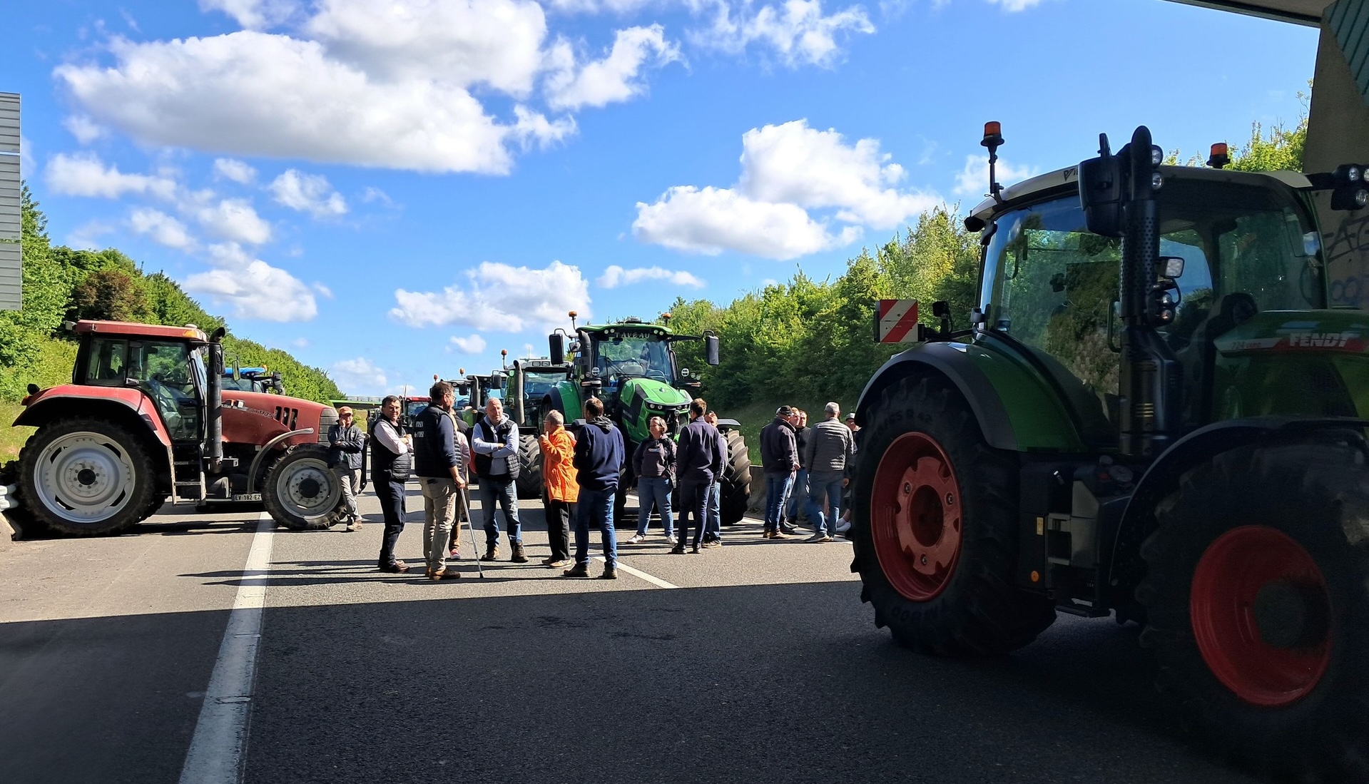 interdiction rassemblement tracteurs par le préfet de région Hauts-de-France