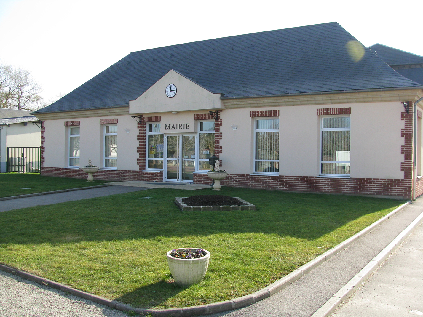 À compter des revenus 2026, les exploitants, maires de leur commune pourront bénéficier d’un crédit d’impôt  pour remplacement temporaire.