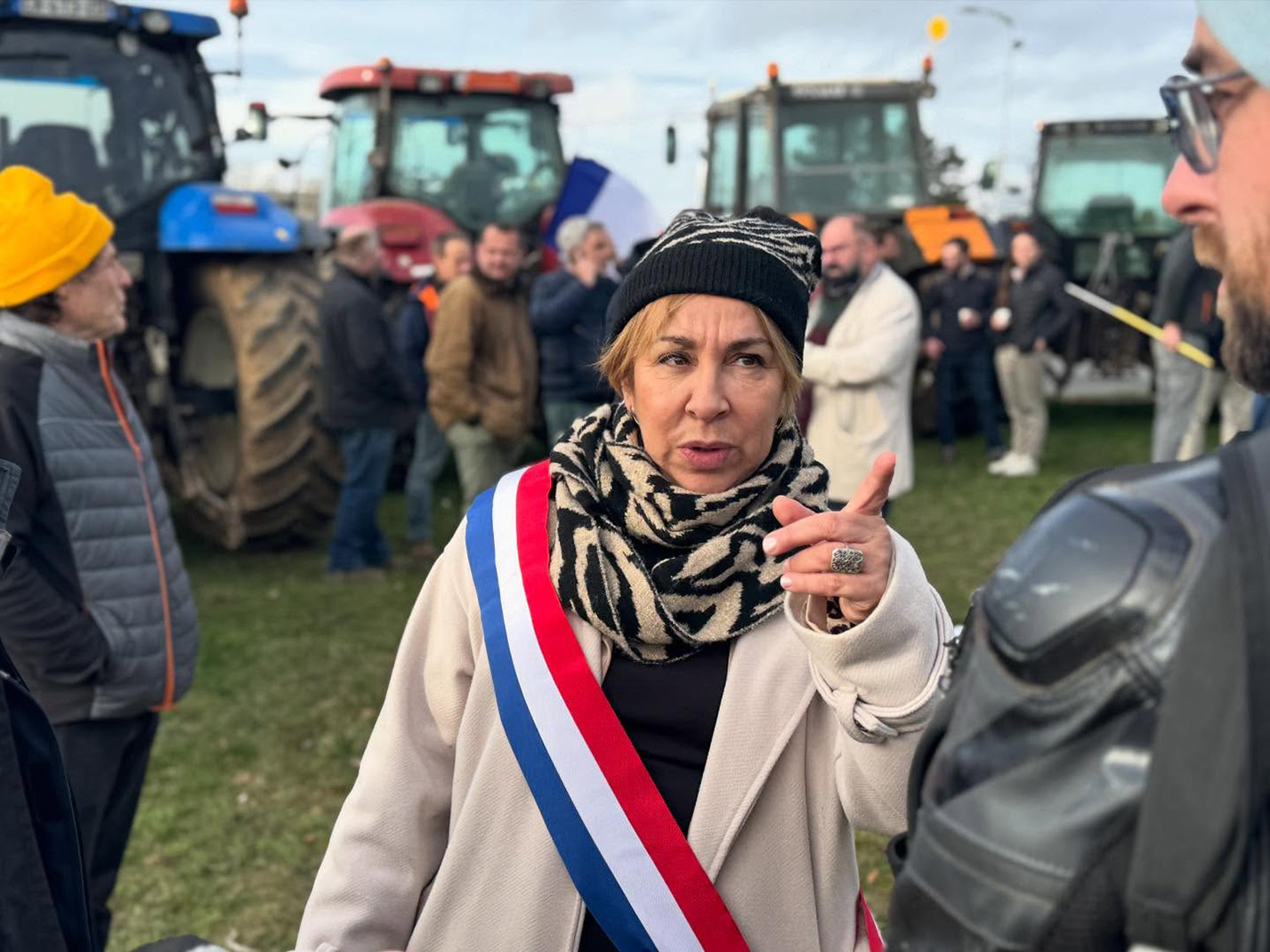 La députée de la 2e circonscription de la Somme, en décembre 2025, lors d’une manifestation d’agriculteurs mobilisés contre l’abattage total des animaux imposé dans le cadre de la lutte contre la DNC.