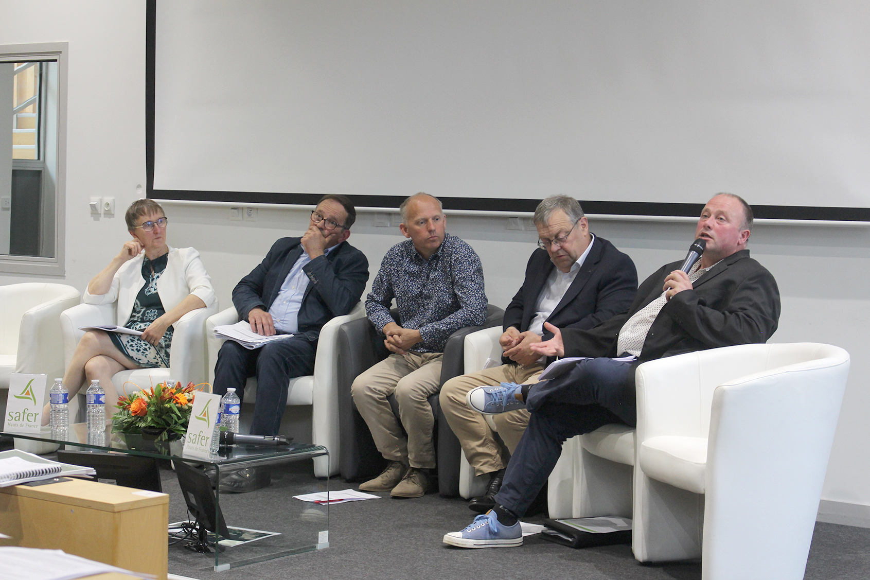 Table ronde sur le thème «Cap vers 2030 : continuer à transmettre et installer, protéger et aménager».