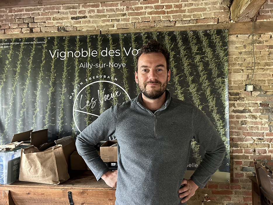 Martin Ebersbach cultive six hectares de vigne et produit du vin effervescent  à base de Chardonnay et de Pinot noir. 
