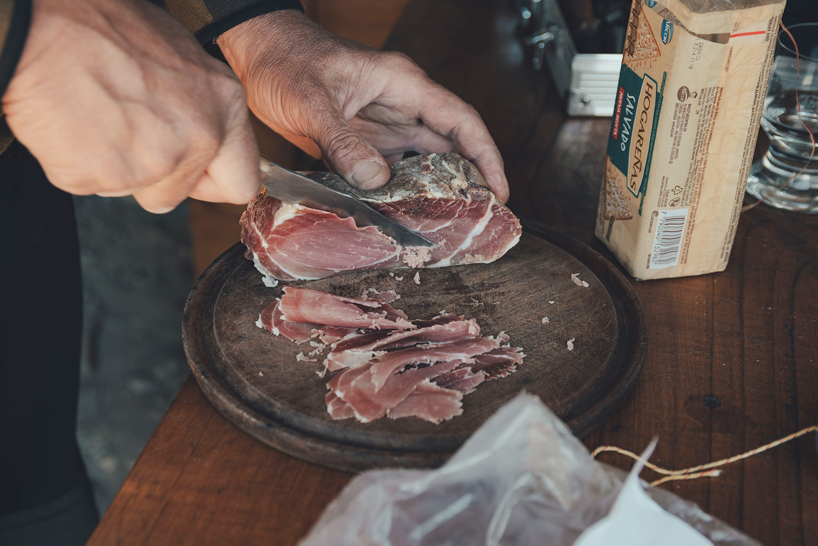 76 % des Français consomment du jambon ou de la charcuterie trois fois par semaine. 