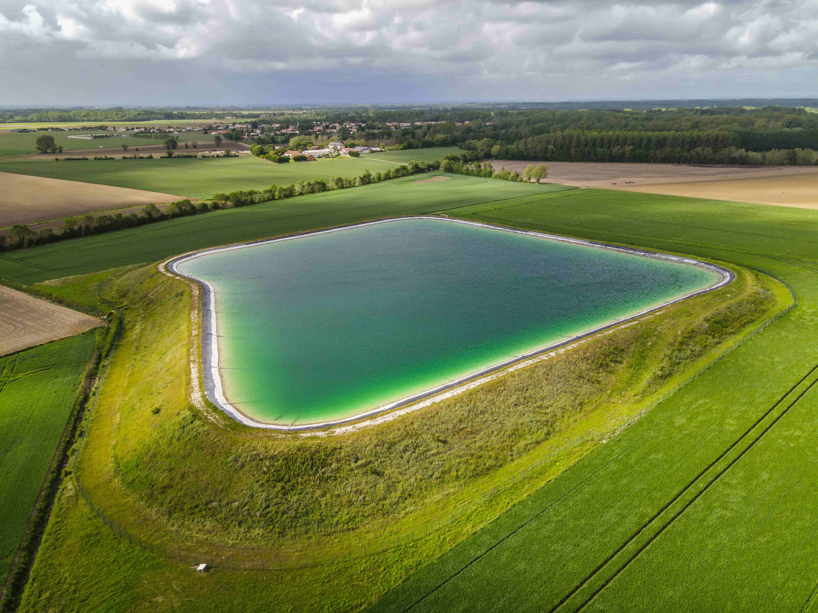 gestion de l'eau bassines réserves d'eau