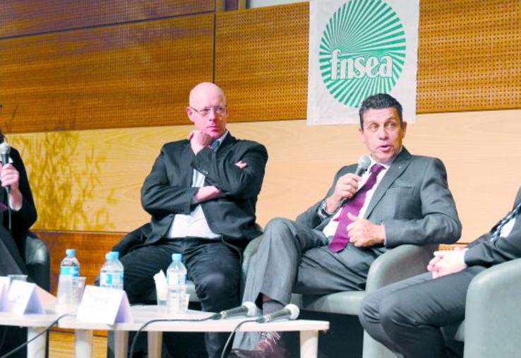 Jean-François Gaffet (à gauche), Tom Patar (à droite) et Xavier Beulin : trois angles différents pour trois conclusions convergentes à l’issue de cette table ronde animée par Marion Martin.