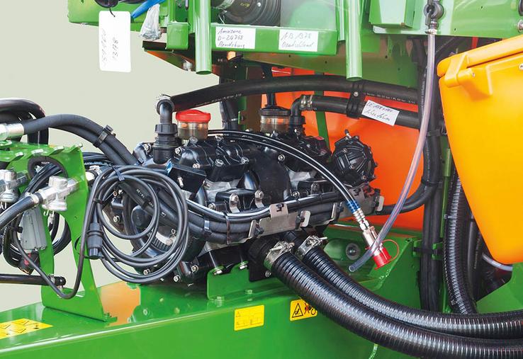 Afin d’augmenter les performances de remplissage, certains constructeurs doublent, voire triplent les pompes à pistons-membranes.