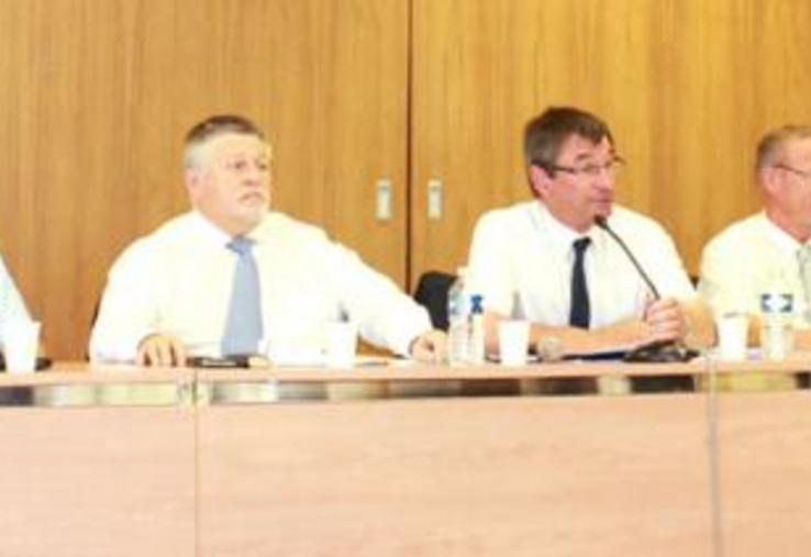 Christophe Buisset, président de la Chambre régionale d’agriculture, Jacques Banderier, directeur de la DDTM, Philippe De Mester, Préfet de la Somme, Daniel Roguet, président de la chambre d’agriculture, Alain Waymel, directeur, Bernard d’Avout, vice-président de la chambre d’agriculture et Jean-Michel Serres, conseiller régional.