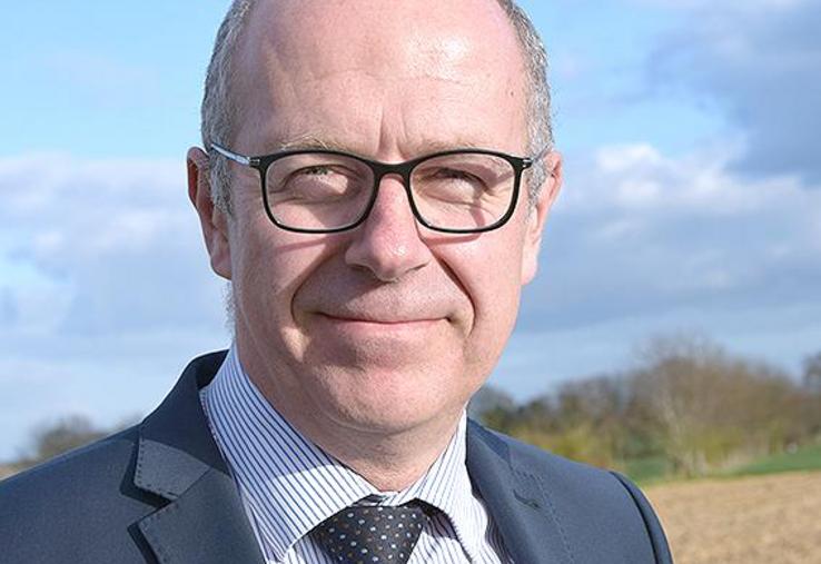 Me François Desjardins.