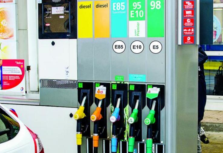 Les acteurs de la filière des biocarburants pensent que le SP95-E10 deviendra la première essence de France au cours 
de l'année 2017.