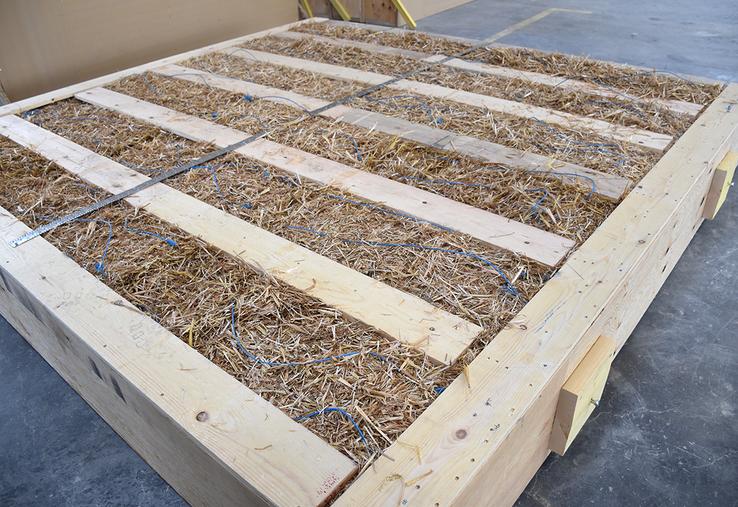 La paille fait partie des projets innovants en matière de construction.  Excellent isolant thermique tant en été qu’en hiver, la paille répond aux exigences environnementales et économiques actuelles. 