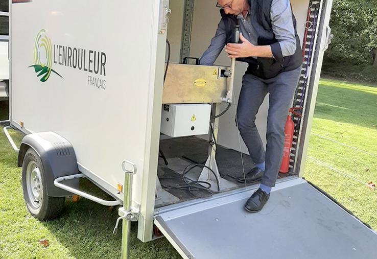 Didier Legendre a inventé un système d’enrouleur  électrique pour enrouler et dérouler facilement des câbles de clôture. Il est aujourd’hui l’un des associés de la start-up L’enrouleur français. 