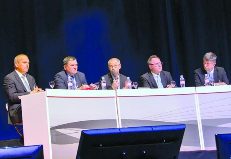 Lors de son congrès de Saint Etienne, la Fnsea a organisé une table-ronde pour faire le point sur les outils assurantiels et fiscaux.