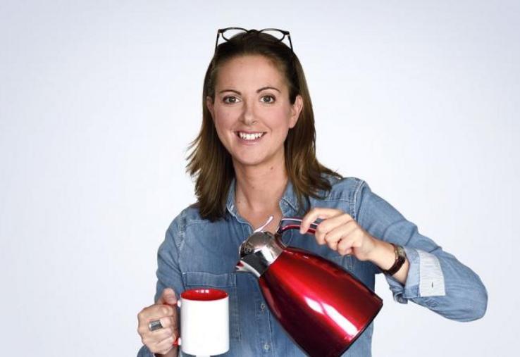 La journaliste et humoriste belge Charline Vanhoenacker, est chaque matin, sur France Inter.