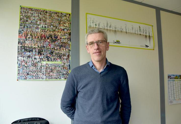 Jérôme Labreuche, ingénieur à Arvalis et spécialiste de la gestion de l'interculture, présente d'autres façons de semer les couverts.