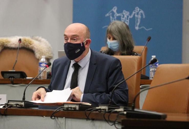 Nouvellement élu président du Conseil départemental de la Somme, Stéphane Haussoulier prend parti pour les chasseurs de gibier qui demandent à pouvoir pratiquer leur loisir en période de confinement.