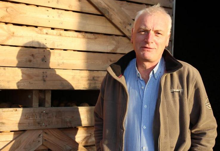 Luc Châtelain, vice-président du Comité national de l’interprofession de la pomme de terre : «Deux tiers des pommes de terre fraîches achetées en France le sont par les plus de cinquante ans, 
qui représentent environ la moitié de la population. Il y a donc un vrai enjeu à inciter les jeunes à consommer plus de pommes de terre.»