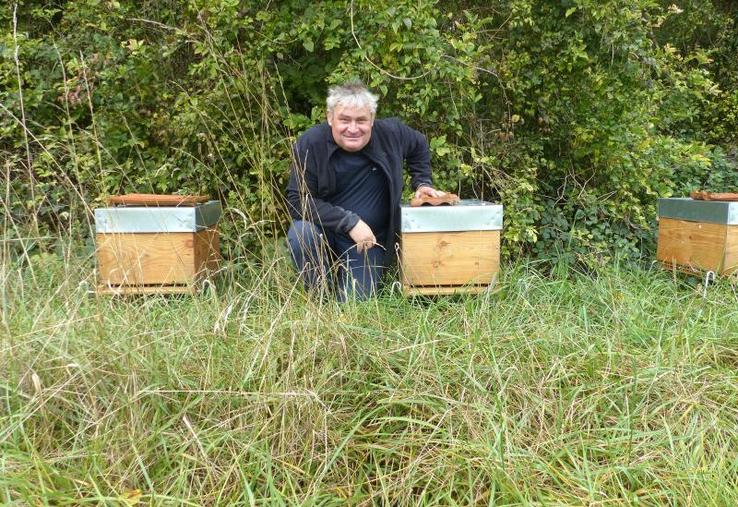 Pour Laurent Pallenchier, le clé de la réussite est de «vivre en harmonie avec ses abeilles».