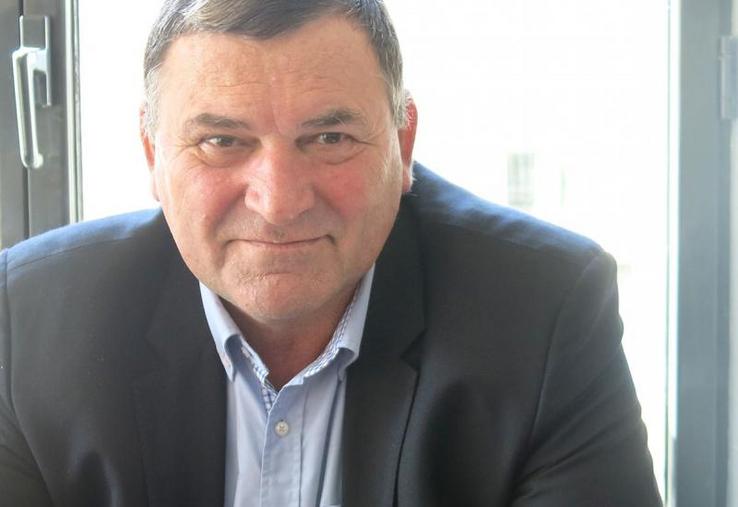 Robert Verger, président de la commission sociale et fiscale de la FNSEA : 
«Il s’agit d’une vraie clarification pour éviter les changements de régimes dans les petites structures, car cela permet un lissage des revenus et de l’imposition.»