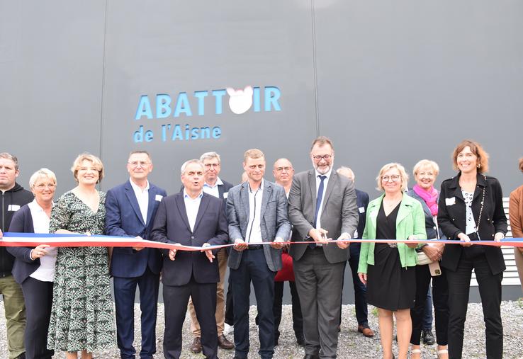 La création de l’Abattoir de l’Aisne va permettre de générer des emplois, de valoriser les éleveurs de la région des Hauts-de-France et de contribuer  à la dynamique économique de notre territoire. 