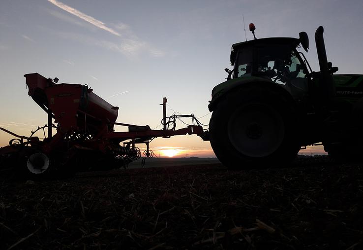 L’année 2023 s’annonce crispante pour les producteurs de céréales à paille qui craignent un effet ciseau, c’est-à-dire la conjugaison de la chute des cours  des céréales, notamment du blé et la hausse des coûts de production. 