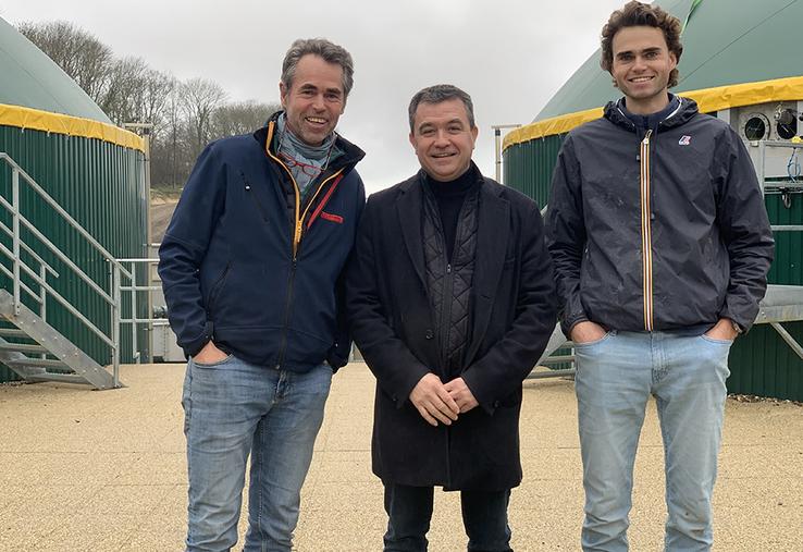 De gauche à droite, Rémi Chombart et Laurent Degenne, associés à l’origine  du projet, et Pierre Chombart, responsable du site : «l’idée est de maximiser les capacités de production qu’offre la méthanisation.» 