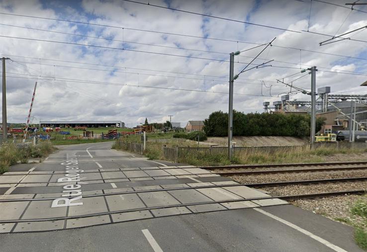 Les cinq passages à niveau de la Somme seront fermés par périodes, avec une tolérance du passage au niveau de Saleux  qui sera fermé entre 8h et 10h.