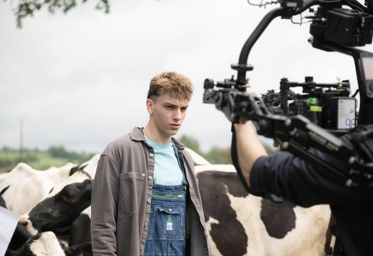 La série Déter, composée de 200 épisodes, est diffusée chaque semaine sur le site France.TV et sur YouTube jusqu’en juillet 2024. 