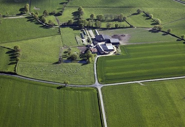 Le bail rural écrit et enregistré permet de lui donner date certaine et le rend opposable aux tiers. 