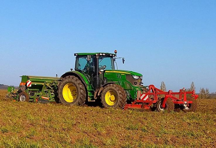 John Deere tracteurs immatriculations marché du tracteur