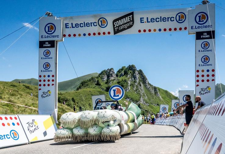 caravane publicitaire Tour de France E.Leclerc poireaux