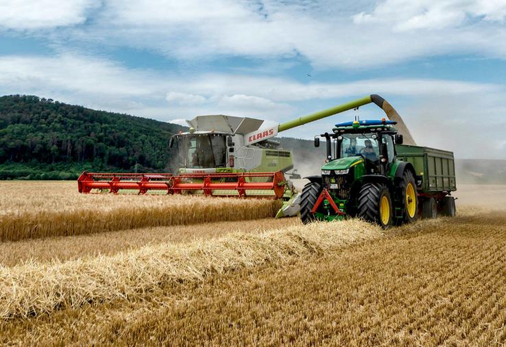 Selon Julien Hérault, pour compenser l’impact des lourdes machines sur le sol,  il faut un système de production agronomiquement cohérent.