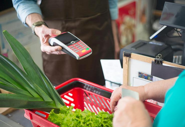 Pour trouver des produits bio, les consommateurs se tournent vers les magasins bio spécialisés (MBS) ou les circuits courts. 