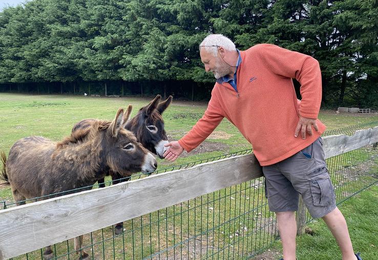 En plus de Christophe Lebrun et sa compagne, l’Asinerie compte trois personnes à temps partiels. 