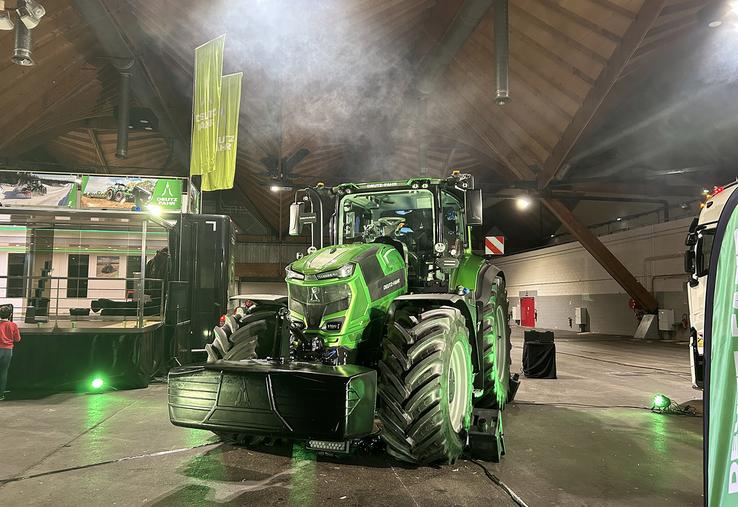 Le constructeur allemand Deutz-Fahr a présenté en avant-première ses nouveaux modèles de 313 et 340 chevaux. 