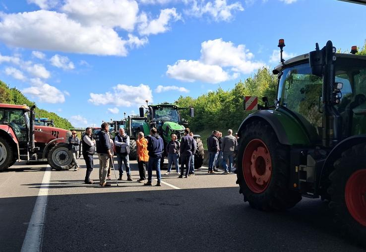 interdiction rassemblement tracteurs par le préfet de région Hauts-de-France