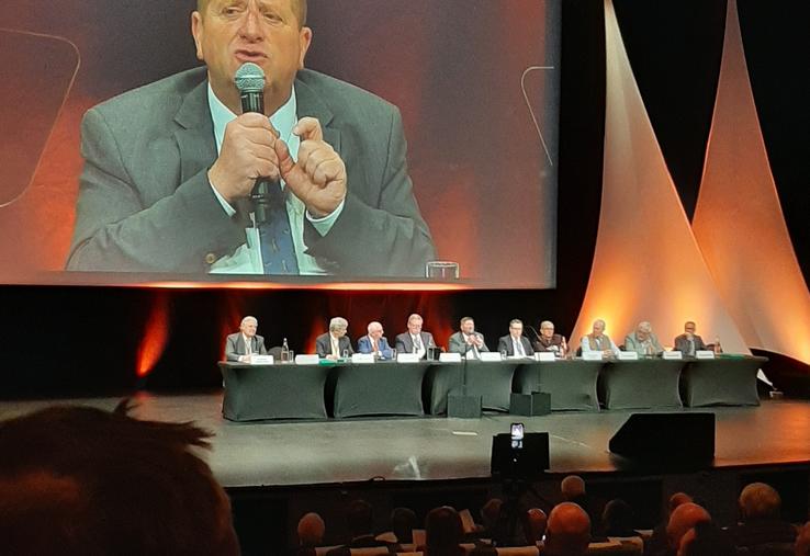 congrès de la FNC Willy Schraen OFB