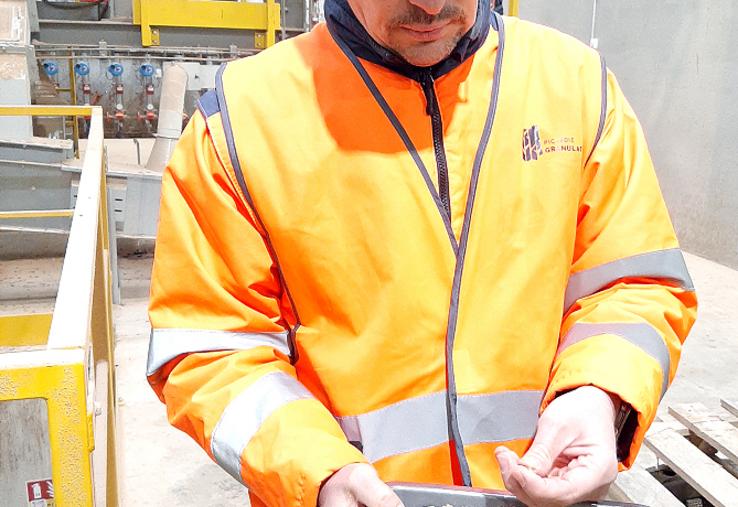 Picardie Granulation, avec à sa tête Simon Haléatte,  est la première usine de fabrication de granulés de bois pour le chauffage dans les Hauts-de-France. 