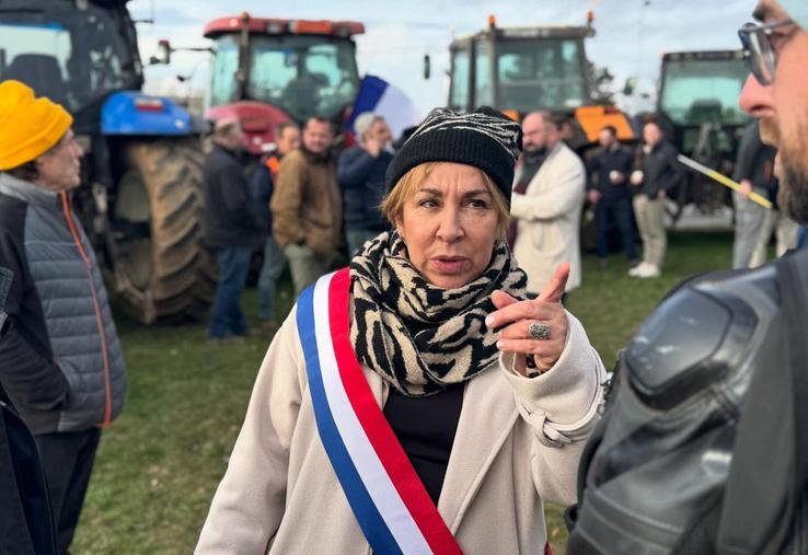 La députée de la 2e circonscription de la Somme, en décembre 2025, lors d’une manifestation d’agriculteurs mobilisés contre l’abattage total des animaux imposé dans le cadre de la lutte contre la DNC.