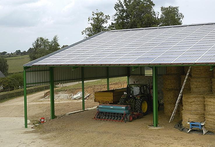 Utilisé pour les projets photovoltaïques, le bail emphytéotique confère un droit réel sur le bien loué.
