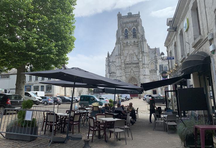 Chaque été, les musiques éclectiques du festival de Saint-Riquier résonnent dans l’Abbaye. 