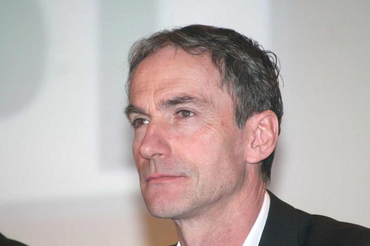 Thierry Roquefeuil : «Nous nous battons pour l’ensemble de la grande famille laitière, et cela inclut les producteurs livrant à des coopératives. Nous restons donc mobilisés pour défendre leurs intérêts.»