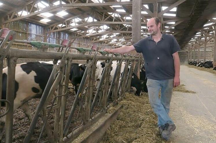 Vincent Verschuere dans le bâtiment qui pose problème à quelques-uns de ses voisins et désormais contraint à être vidé  de ses animaux. 