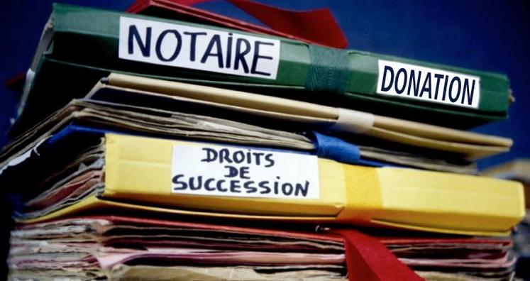 Les droits en ligne directe sont de 20 % en général après déduction des éventuels abattements pour enfants.