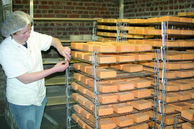 Le Maroilles fait partie de ces fromages qui ont obtenu le signe officiel d’origine.